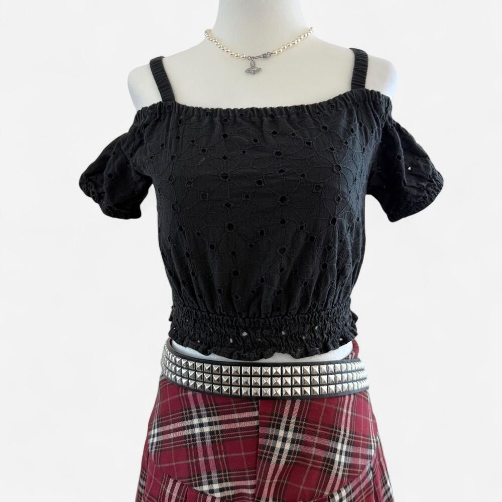 Goth Himekaji Otohime Eyelet lace off the shoulder blouse with floral embroidery